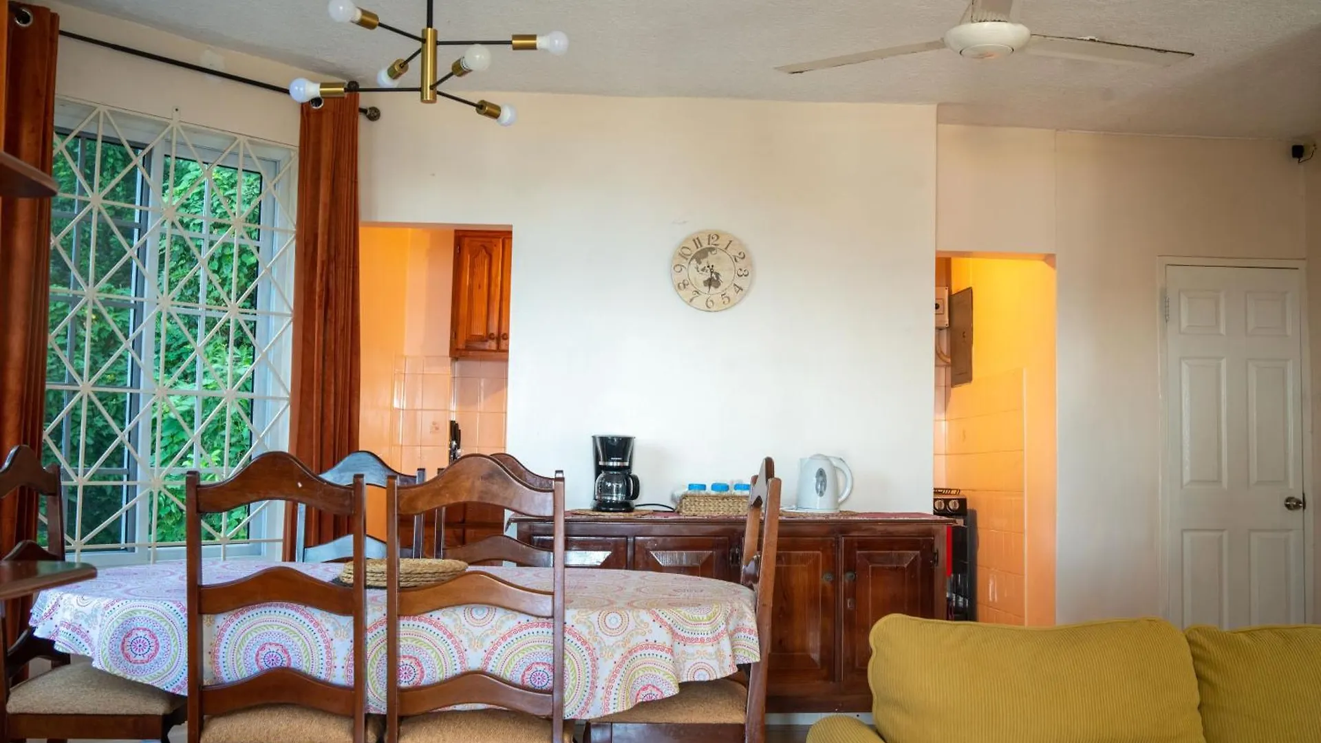 Pampered In Paradise Columbus Heights 2 Bedroom Penthouse Condo Near Ian Fleming Airport Ocho Rios Apartment