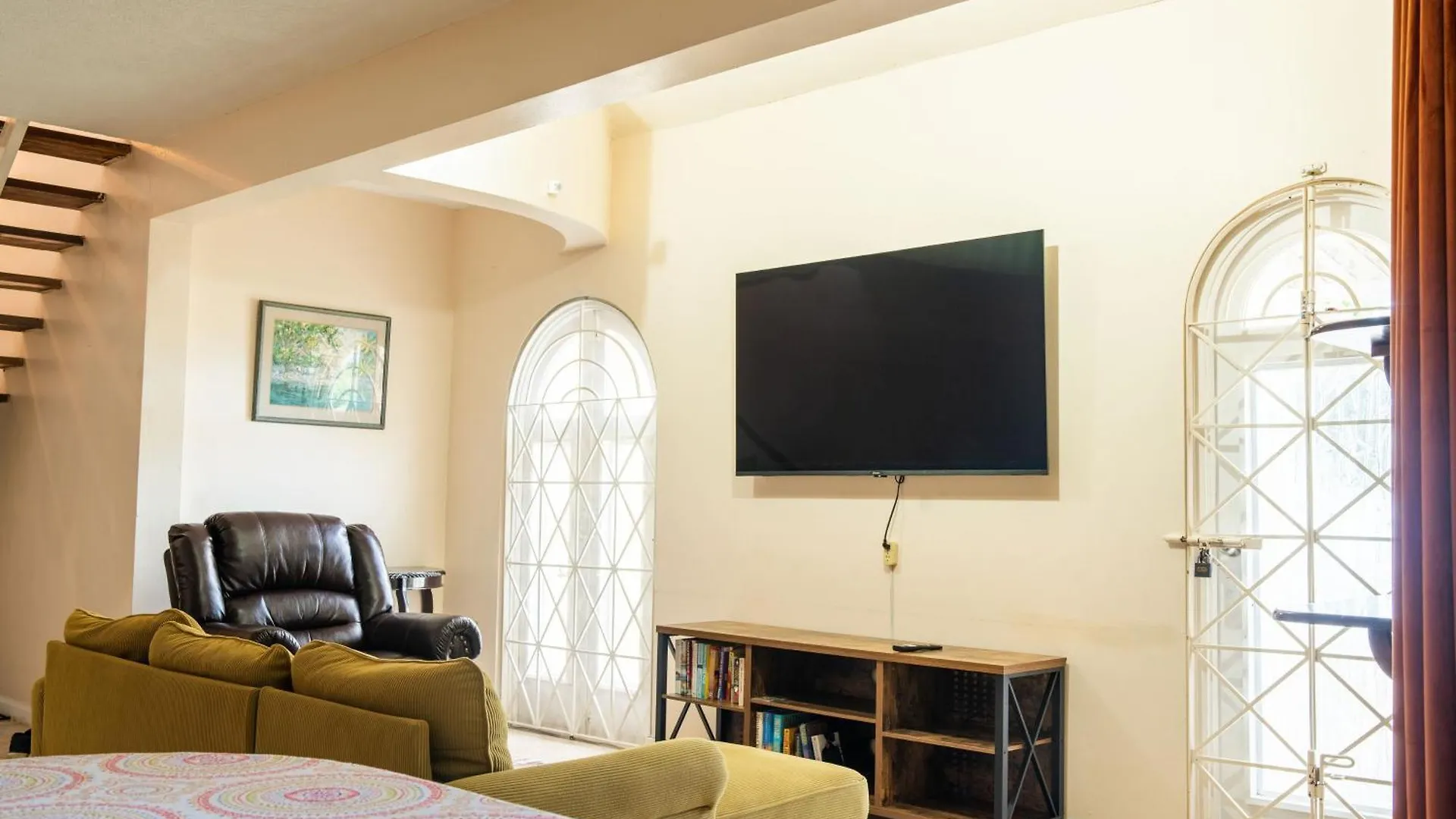 Pampered In Paradise Columbus Heights 2 Bedroom Penthouse Condo Near Ian Fleming Airport Ocho Rios Apartment